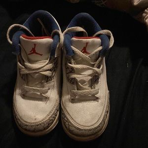 9c Jordan 3s